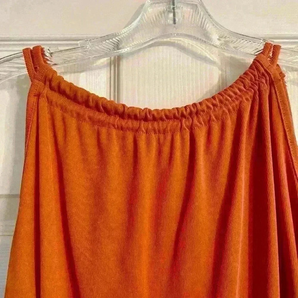Rusty orange swing tank. Size small - Picture 2 of 3